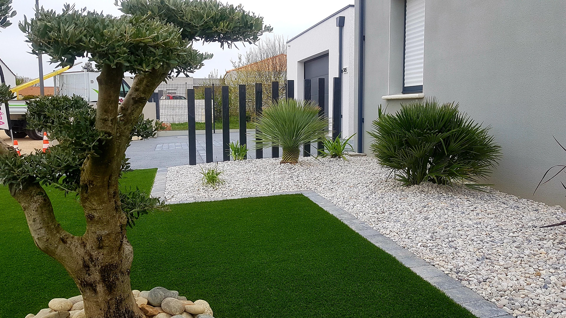 Arôme Paysage entretien votre jardin dans le 85